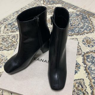 ジーナシス(JEANASIS)の【今週のみ値下げ中】JEANASIS ショートブーツ BLK Lsize(ブーツ)