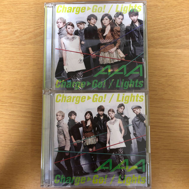AAA(トリプルエー)のCharge ＆ Go！/Lights（DVD（Charge ＆ Go！ Mus エンタメ/ホビーのCD(ポップス/ロック(邦楽))の商品写真