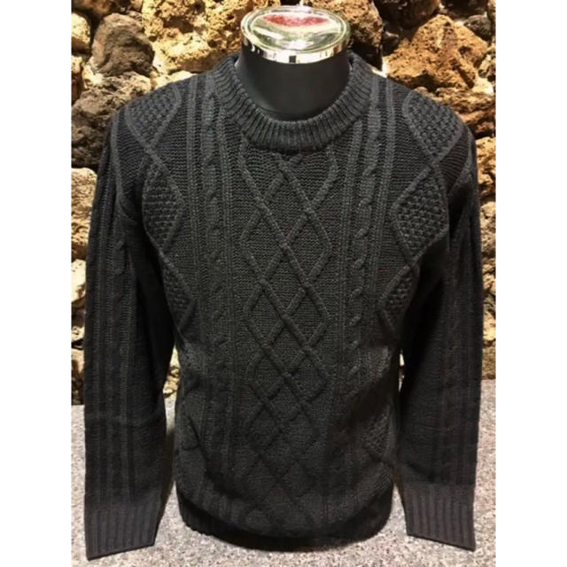 ケーブル編みニットセーター黒メンズＬ寸　新品未使用品