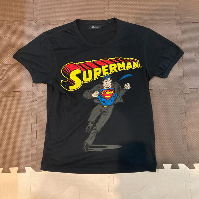 ZARA(ザラ)のZARA Tシャツ　黒　superman メンズのトップス(Tシャツ/カットソー(半袖/袖なし))の商品写真