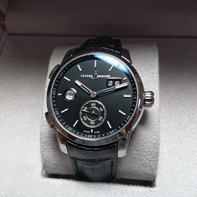 ULYSSE NARDIN(ユリスナルダン)のつん様専用 新品購入品 定価126万円 ユリスナルダン デュアルタイム メンズの時計(腕時計(アナログ))の商品写真