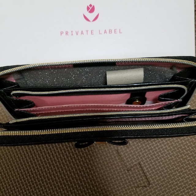 PRIVATE LABEL(プライベートレーベル)のプライベートレーベル　黒　財布　PRIVATE LABEL　ブラック　 レディースのファッション小物(財布)の商品写真
