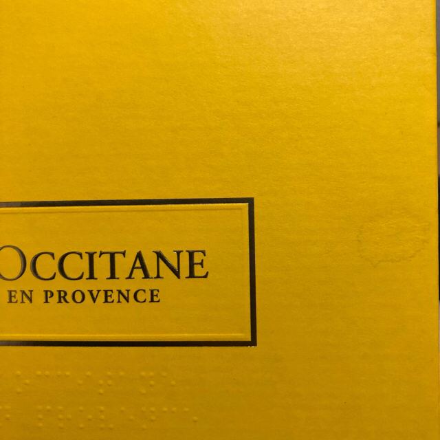 L'OCCITANE(ロクシタン)のまさたま様専用★ロクシタン　ギフトセット　ハンドクリーム　ハンドタオル　 コスメ/美容のボディケア(ハンドクリーム)の商品写真