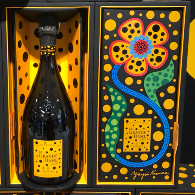 草間彌生 ヴーヴ・クリコ ラ・グランダム 2012 シャンパン 食品/飲料
