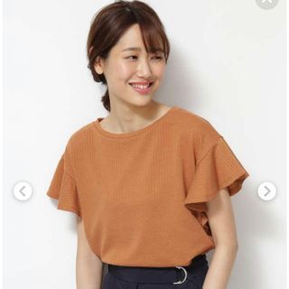 ナチュラルビューティーベーシック(NATURAL BEAUTY BASIC)のフリルカットソーM 美人百花掲載商品ブラウスtｼｬﾂ(カットソー(半袖/袖なし))