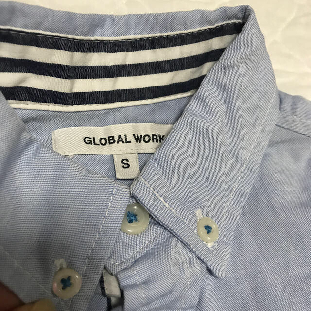 GLOBAL WORK(グローバルワーク)のグローバルワーク 長袖シャツ Sサイズ 水色 キッズ/ベビー/マタニティのキッズ服男の子用(90cm~)(Tシャツ/カットソー)の商品写真