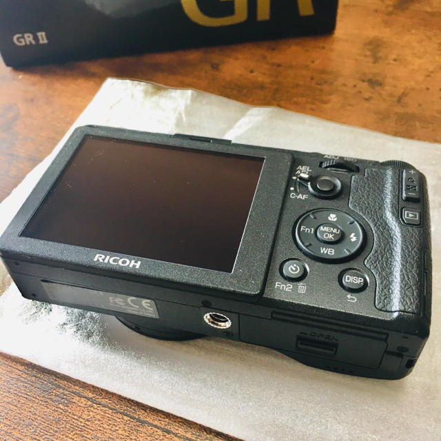 RICOH(リコー)の【即購入OK】GR Ⅱ　(リコーGR2)　新品、未使用 スマホ/家電/カメラのカメラ(デジタル一眼)の商品写真