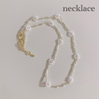 ビーズネックレス　ハンドメイド(ネックレス)