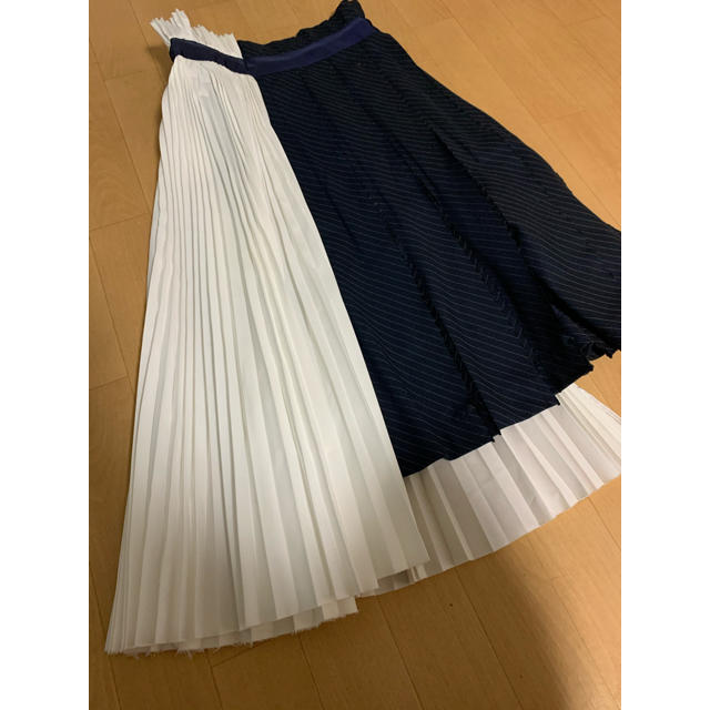 sacai 変形プリーツスカート sacai 変形プリーツスカート