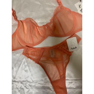 ラペルラ(LA PERLA)の超レア！AUBADEオーバドゥPRECIEUX TALISMAN75C/2(ブラ&ショーツセット)