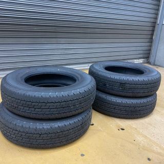 ダンロップ(DUNLOP)のダンロップ　DUNLOP 195/80R15 ４本(タイヤ)