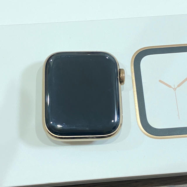 Apple Watch(アップルウォッチ)のApple Watch シリーズ4  付属品付き　本体のみ　ベルトなし レディースのファッション小物(腕時計)の商品写真