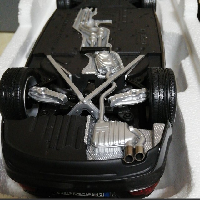 BMW(ビーエムダブリュー)の最終値下げ！☆匿名配送☆Kyosho　BMW  1/18 1er Coupe エンタメ/ホビーのおもちゃ/ぬいぐるみ(ミニカー)の商品写真