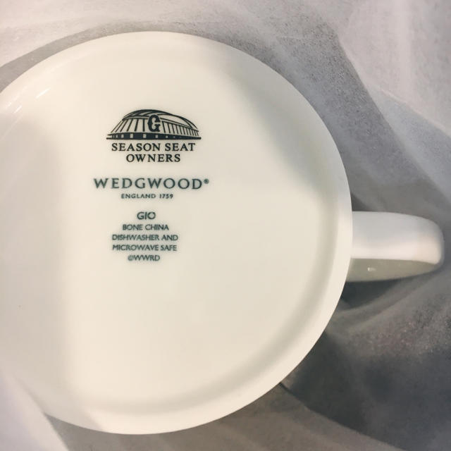 WEDGWOOD(ウェッジウッド)のウエッジウッド　マグカップ二個セット インテリア/住まい/日用品のキッチン/食器(グラス/カップ)の商品写真