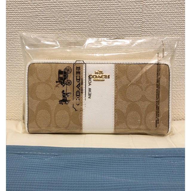 COACH(コーチ)のコーチ COACH 長財布　カーキホワイト レディースのファッション小物(財布)の商品写真