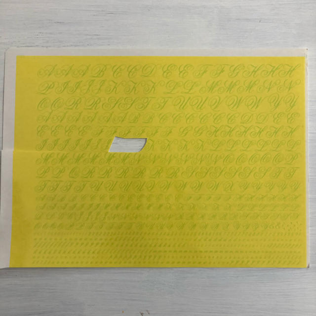 アルファベット　ガラス用転写紙 ハンドメイドの素材/材料(各種パーツ)の商品写真