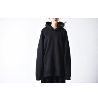 コモリ(COMOLI)のESSAY Pile Big Hoodie black(パーカー)