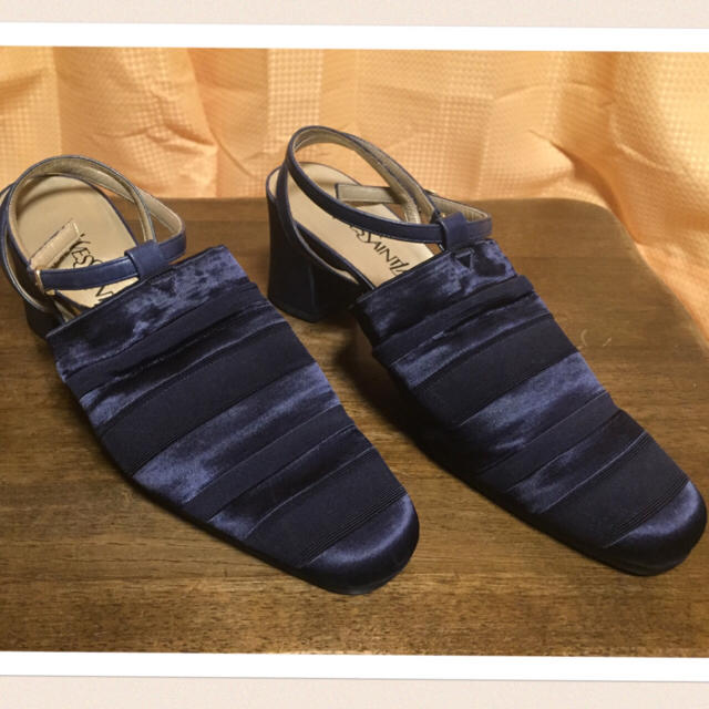 Yves Saint Laurent Beaute(イヴサンローランボーテ)のイヴサンローラン☆ミュール レディースの靴/シューズ(ミュール)の商品写真