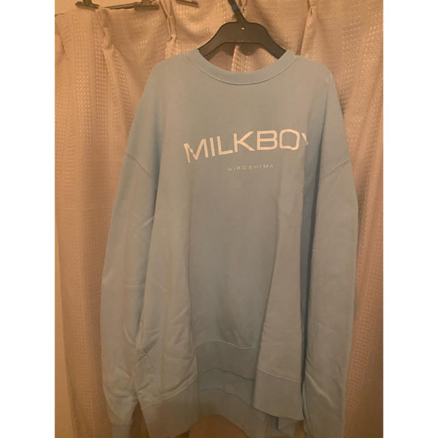 MILKBOY(ミルクボーイ)のセール!【中古美品】MILK BOY 男女兼用 Lサイズ スウェット　トレーナー メンズのトップス(スウェット)の商品写真