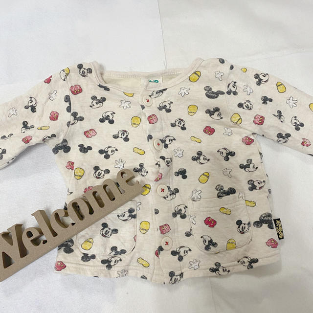 Disney(ディズニー)のキッズ　ミッキー　カーディガン 新品　80 キッズ/ベビー/マタニティのベビー服(~85cm)(カーディガン/ボレロ)の商品写真