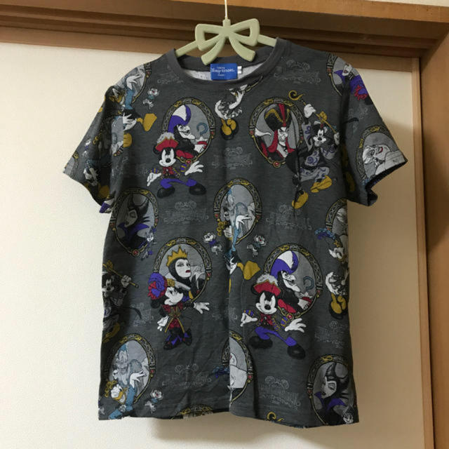 Disney(ディズニー)のディズニー　ヴィランズTシャツ レディースのトップス(Tシャツ(半袖/袖なし))の商品写真