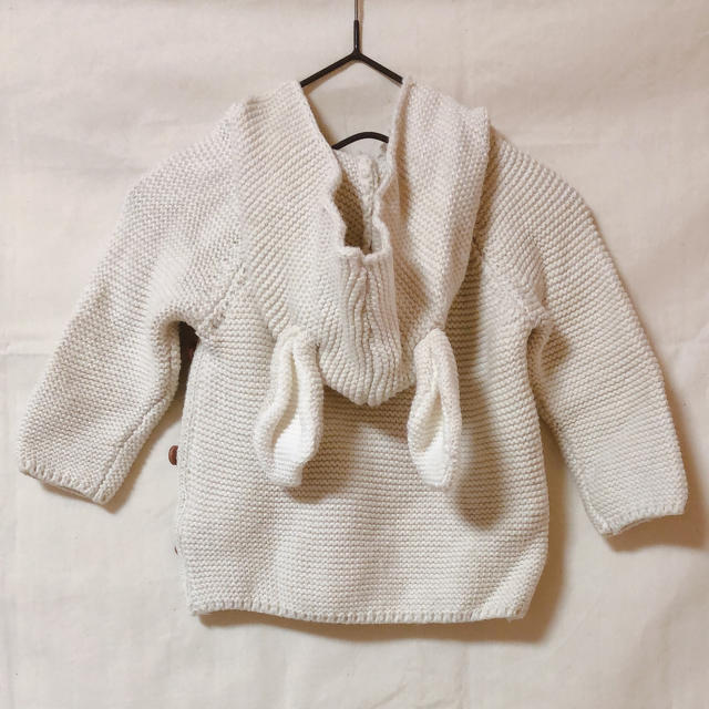 NEXT(ネクスト)のnext baby  うさ耳フード付きニット キッズ/ベビー/マタニティのベビー服(~85cm)(ニット/セーター)の商品写真