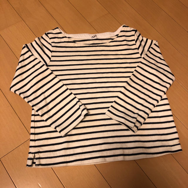 UNIQLO(ユニクロ)のキッズ　ボーダーカットソー キッズ/ベビー/マタニティのキッズ服女の子用(90cm~)(Tシャツ/カットソー)の商品写真