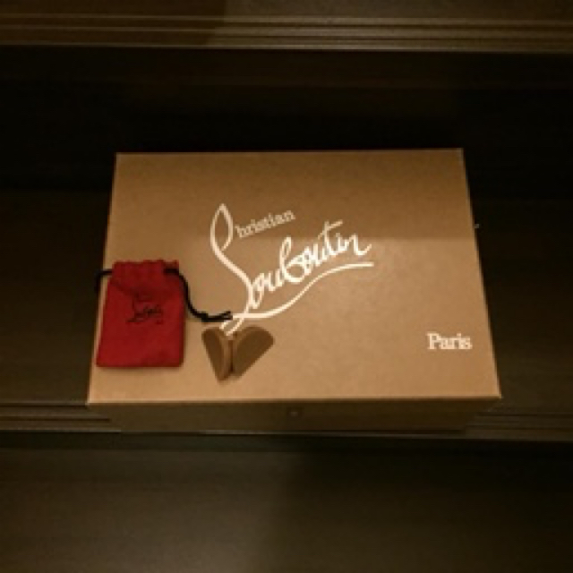 約9cm高さChristian Louboutinクリスチャンルブタン　ハイヒール