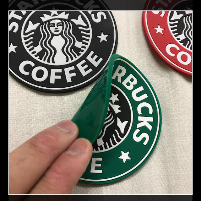 Starbucks Coffee(スターバックスコーヒー)のスタバ　コースター　四枚セット インテリア/住まい/日用品のキッチン/食器(テーブル用品)の商品写真