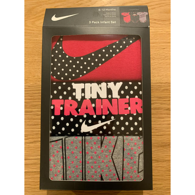 NIKE(ナイキ)の【新品】ナイキ　ロンパース　3枚セット キッズ/ベビー/マタニティのベビー服(~85cm)(ロンパース)の商品写真