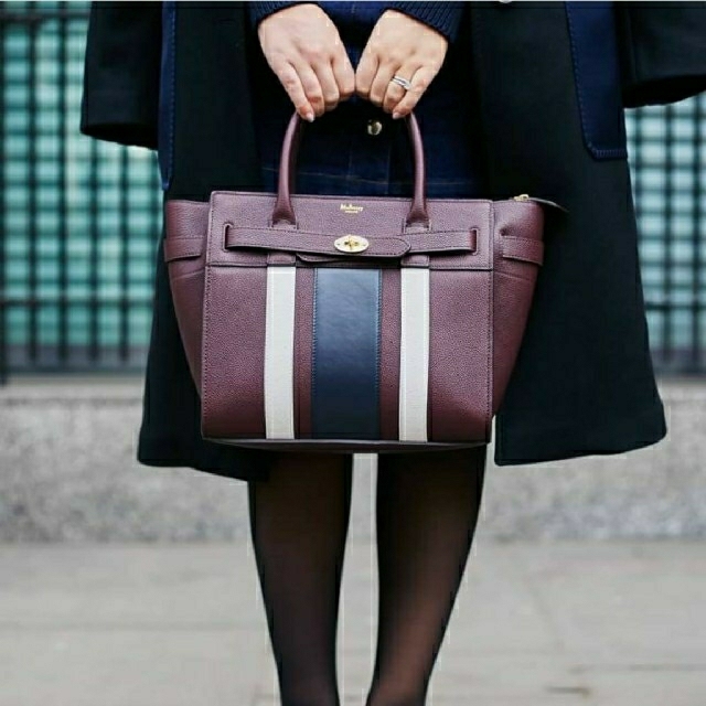 Mulberry(マルベリー)のunachiko様専用マルベリー ジップドベイズウォーター☆ボルドー限定色バッグ レディースのバッグ(ショルダーバッグ)の商品写真