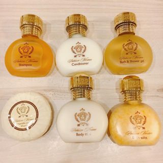 ヴェルサーチ(VERSACE)のヴェルサーチ アメニティ セット(旅行用品)