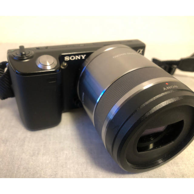 SONY(ソニー)の《美品》SONY NEX5  ブラック スマホ/家電/カメラのカメラ(ミラーレス一眼)の商品写真