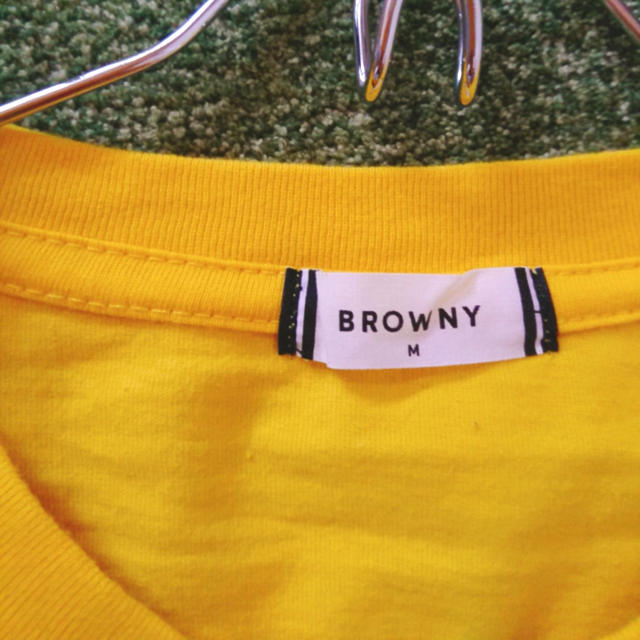 BROWNY(ブラウニー)のbrownyロンT イエロー 長袖 レディースのトップス(Tシャツ(長袖/七分))の商品写真