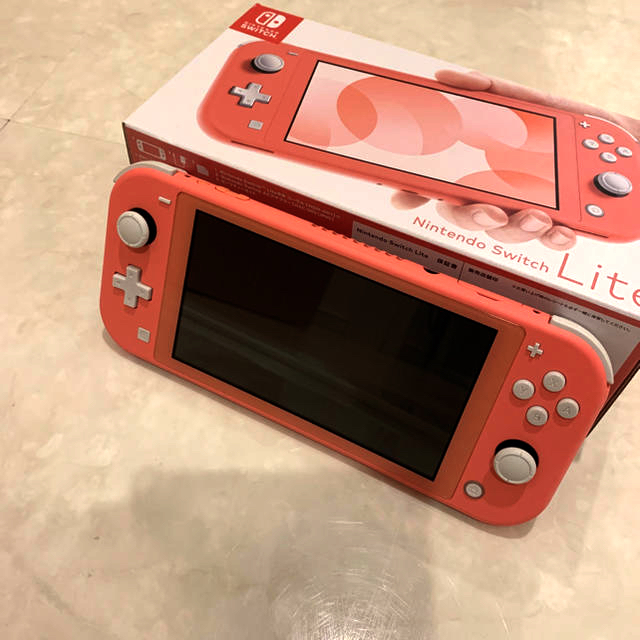 Nintendo Switch - SwitchLight ピンクの通販 by ER!nAshop ...