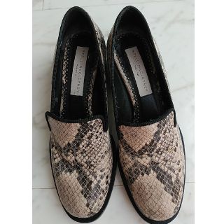 ステラマッカートニー(Stella McCartney)のSTELLA McCARTNEY　蛇皮　(ローファー/革靴)