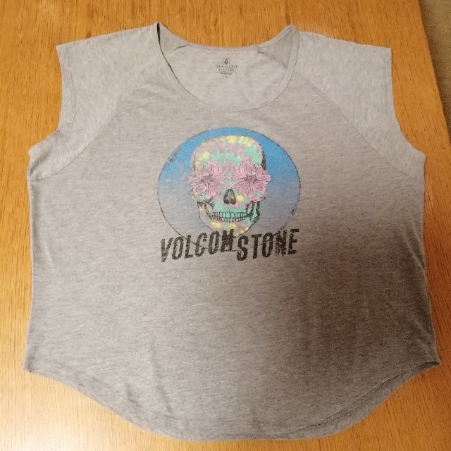 volcom(ボルコム)のボルコム　カットソー レディースのトップス(Tシャツ(半袖/袖なし))の商品写真