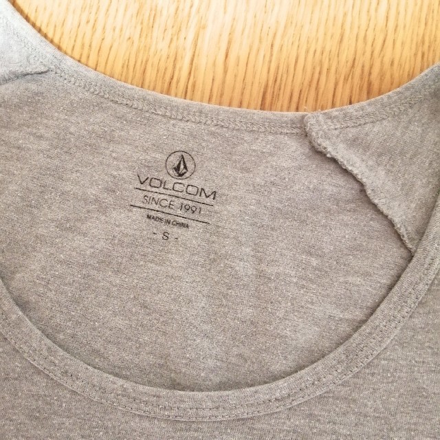 volcom(ボルコム)のボルコム　カットソー レディースのトップス(Tシャツ(半袖/袖なし))の商品写真