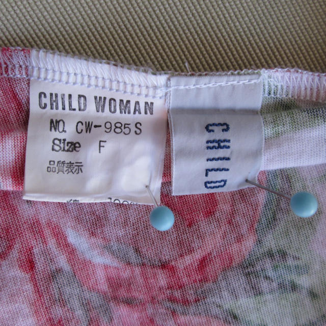 CHILD WOMAN(チャイルドウーマン)のバラ模様カットソー レディースのトップス(カットソー(長袖/七分))の商品写真