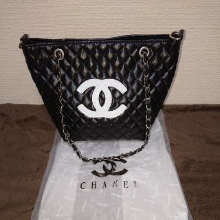 シャネル(CHANEL)のシャネルノベルティ チェーンショルダーバッグ(ショルダーバッグ)