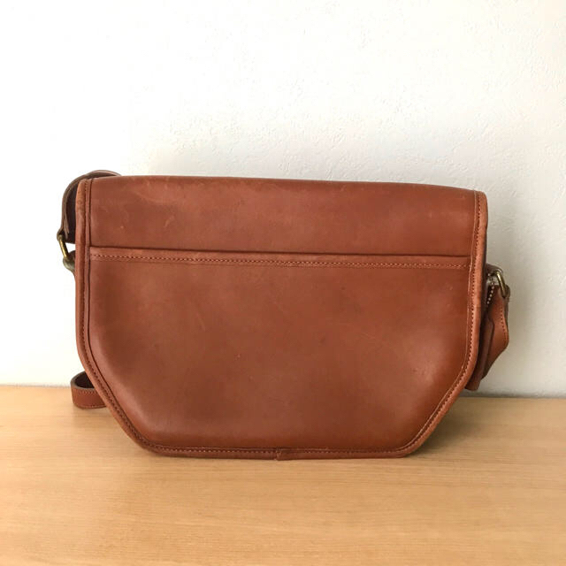 COACH(コーチ)の【値下げ中】オールドコーチ ショルダーバッグ ポシェット キャメル レザー レディースのバッグ(ショルダーバッグ)の商品写真