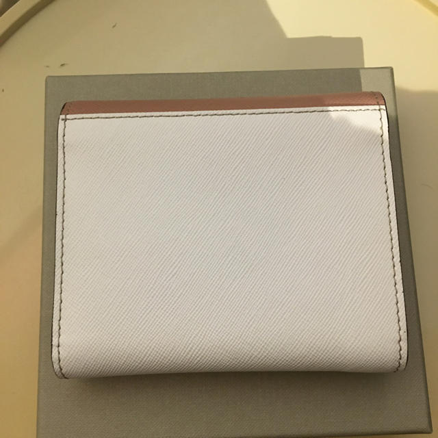 Marni(マルニ)のマルニ　2つ折り財布　新品未使用　2020春夏コレクション レディースのファッション小物(財布)の商品写真