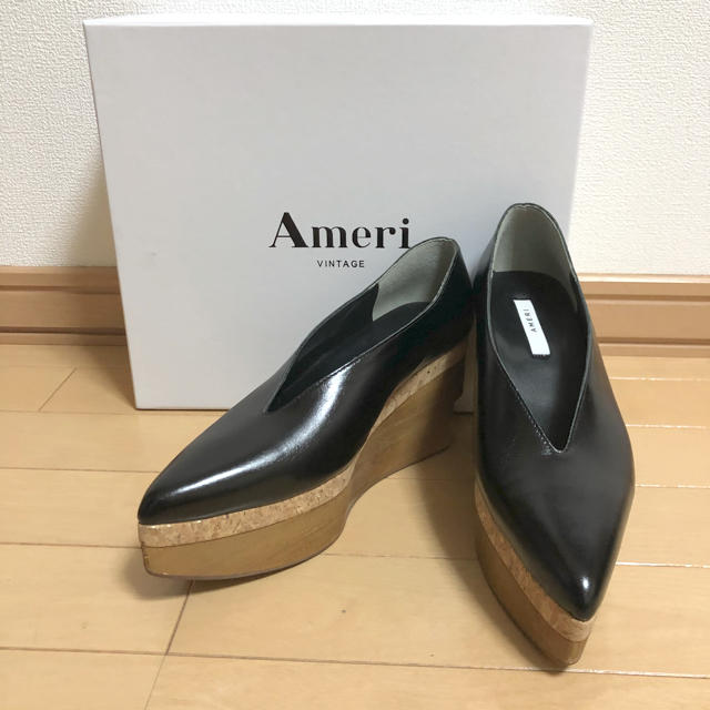 Ameri VINTAGE(アメリヴィンテージ)のameriVINTAGE WOOD PLATFORM PUMPS レディースの靴/シューズ(ハイヒール/パンプス)の商品写真