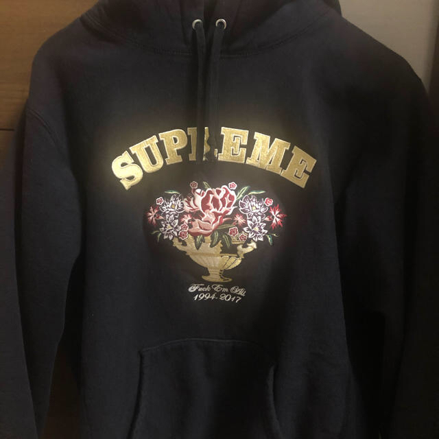 Supreme(シュプリーム)のsupreme Centerpiece Hooded t様専用  メンズのトップス(パーカー)の商品写真