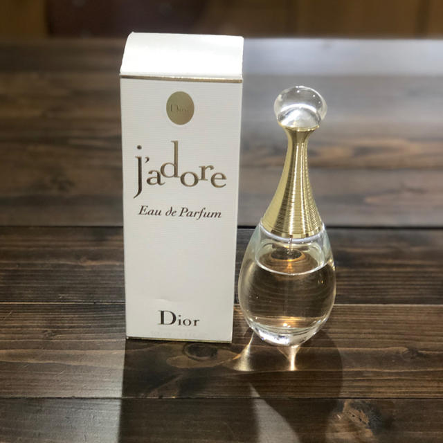 Dior J'adore ディオール ジャドール オードゥ パルファン - 香水(女性用)