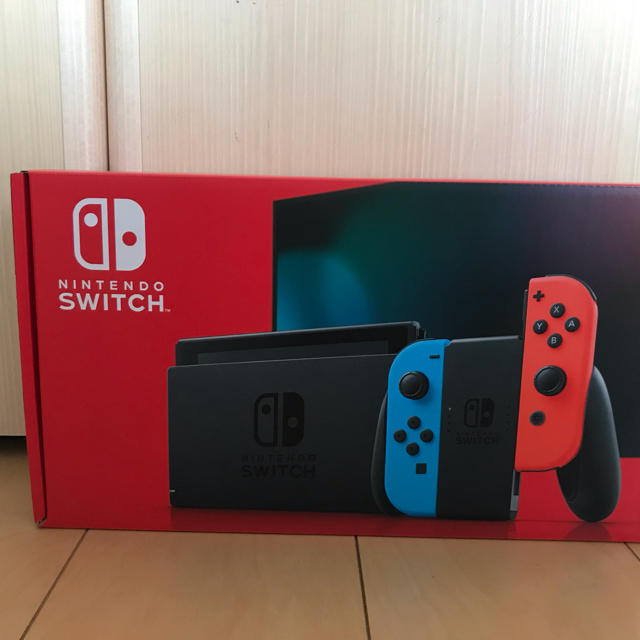 任天堂　ニンテンドースイッチ　ネオン 新品・未開封　2020年８月29日購入