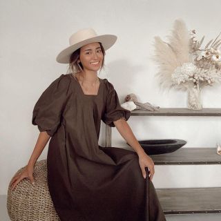 アリシアスタン　Linen Summer Maxi Dress ブラウン