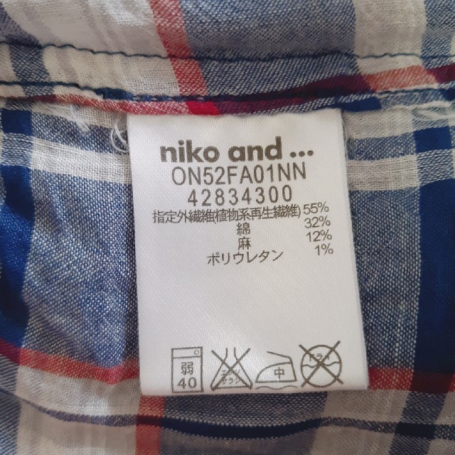 niko and...(ニコアンド)のniko and…　ニコアンド　チェックシャツ レディースのトップス(シャツ/ブラウス(長袖/七分))の商品写真