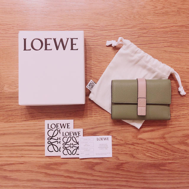LOEWE(ロエベ)のmiiiii様専用 レディースのファッション小物(財布)の商品写真