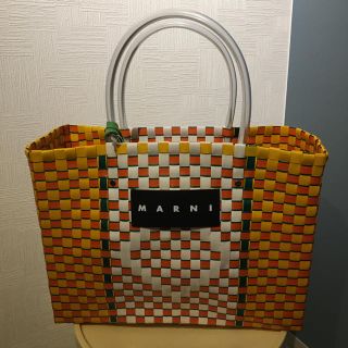 マルニ(Marni)のマルニ　新品未使用　ピクニックバッグ大　フラワーカフェ(かごバッグ/ストローバッグ)